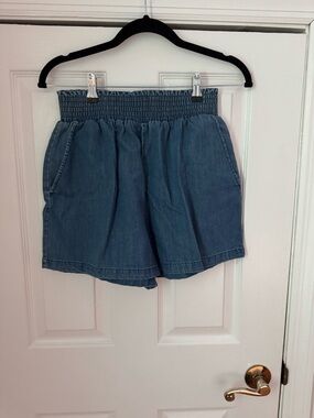 Universal Thread Denim Smocked Waist Shorts - Blue